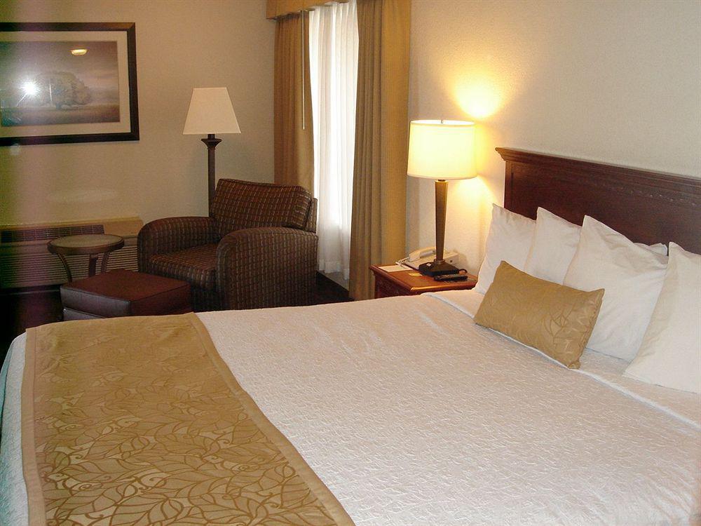 Best Western Plus Pleasanton Inn Esterno foto